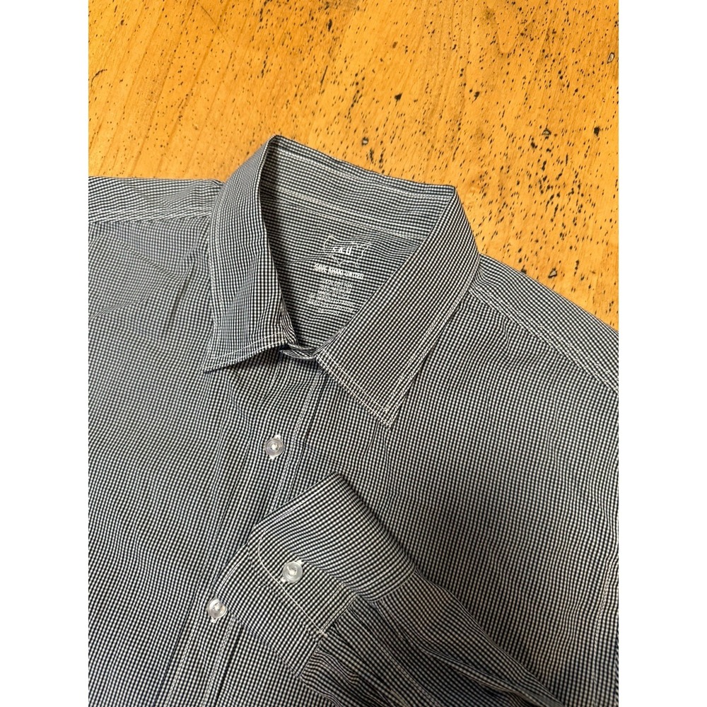 Save Khaki United Long Sleeve Button Up‎ Shirt Mens Size Medium Navy Blue Check